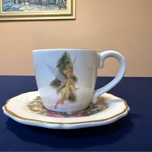 Disney Tinker Bell Holiday Teacup & Saucer Set Mickey Jiminy cricket Gold Trim